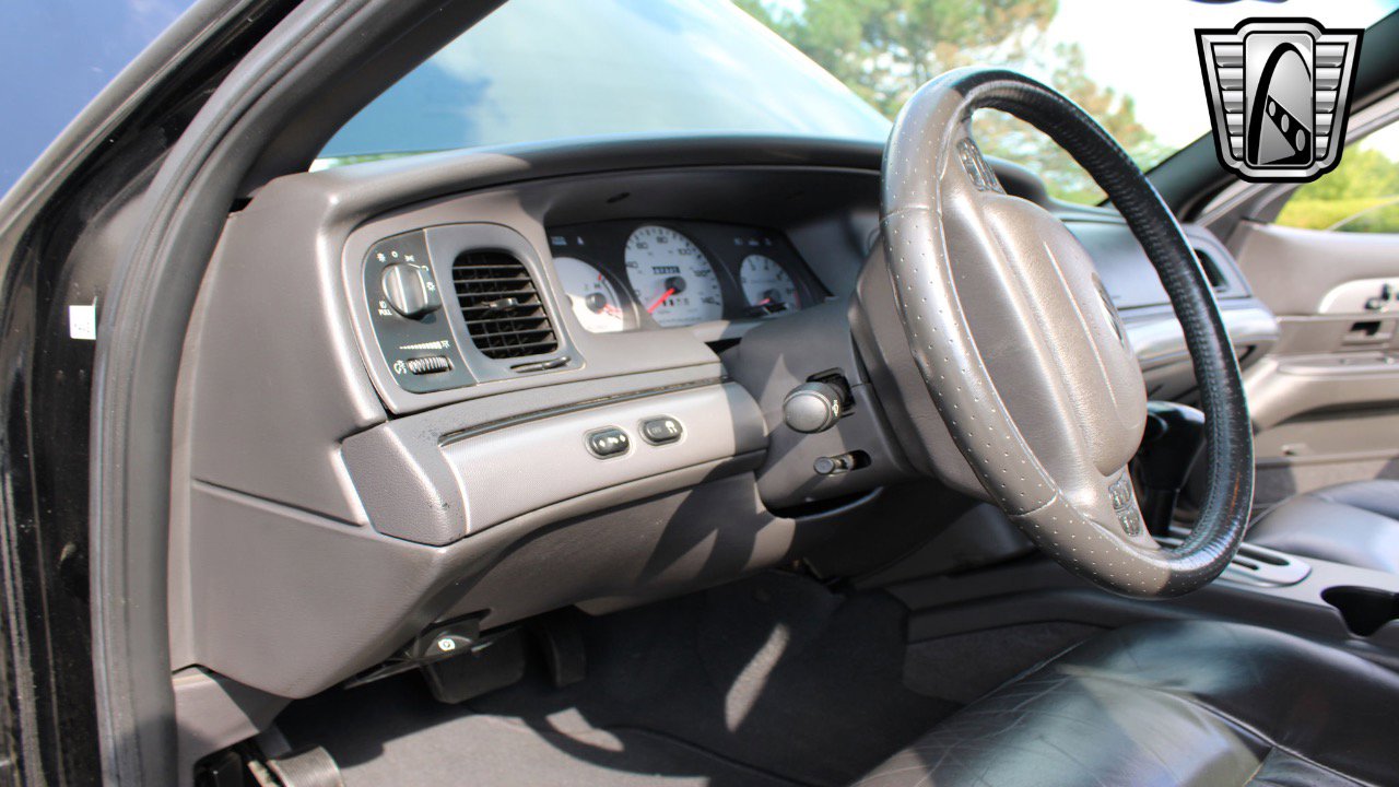 Used 2004 Mercury Marauder image 12
