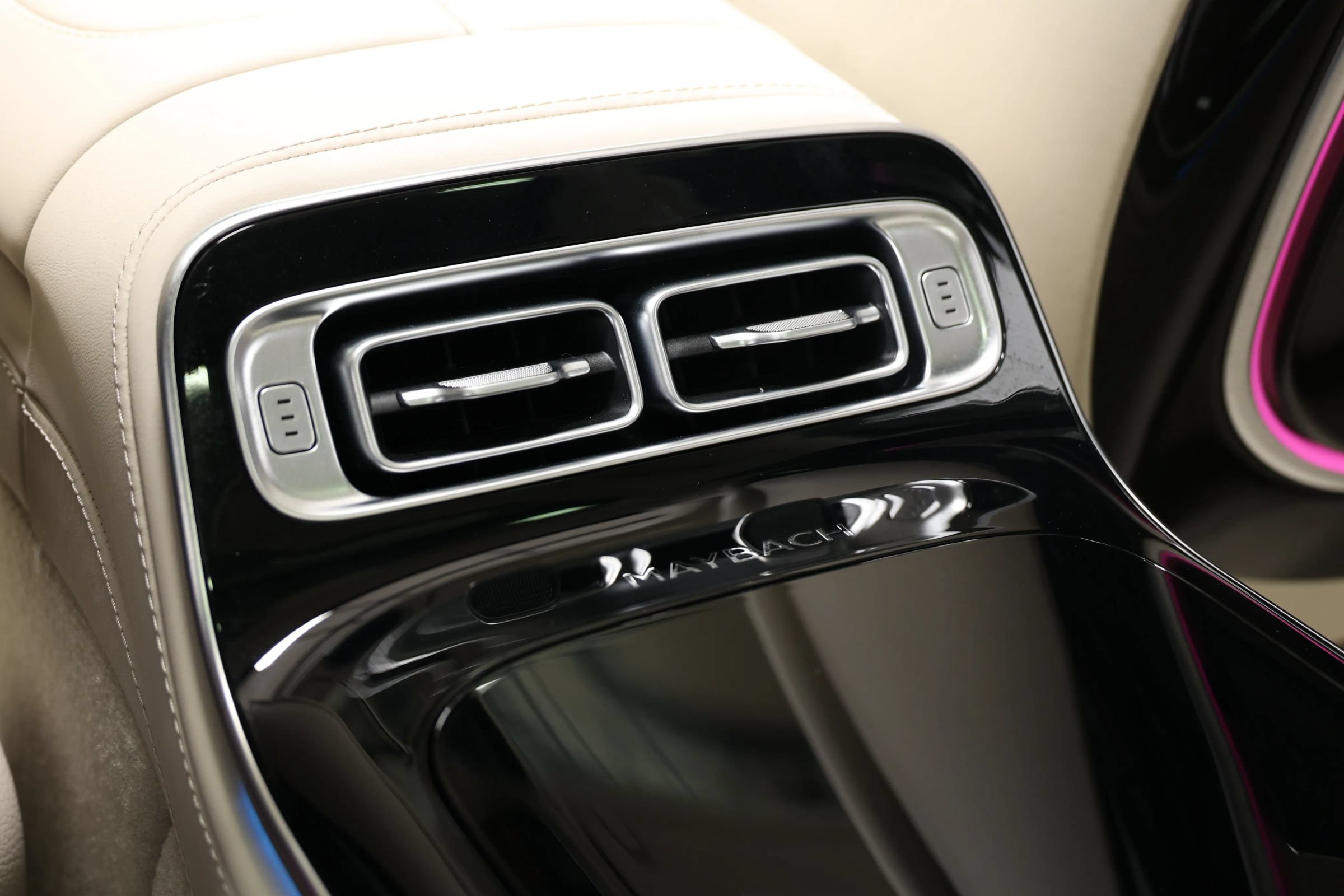 Used 2024 Mercedes-Benz Maybach S 580 4MATIC image 82