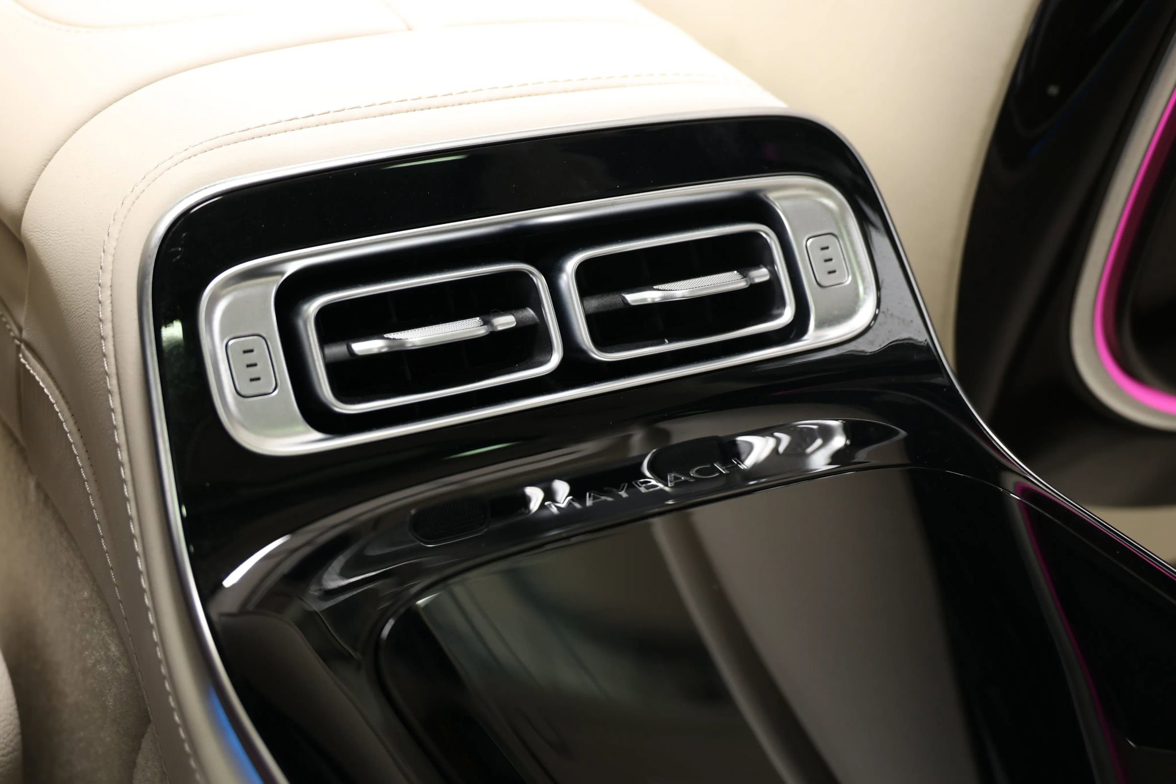 Used 2024 Mercedes-Benz Maybach S 580 4MATIC image 82