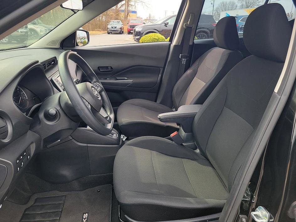 Certified 2024 Nissan Kicks S image 11