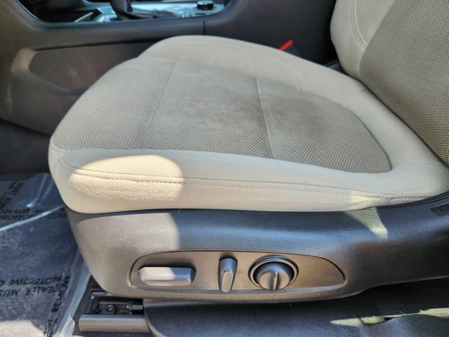 Certified 2022 Chevrolet Traverse LS AWD/4WD image 27
