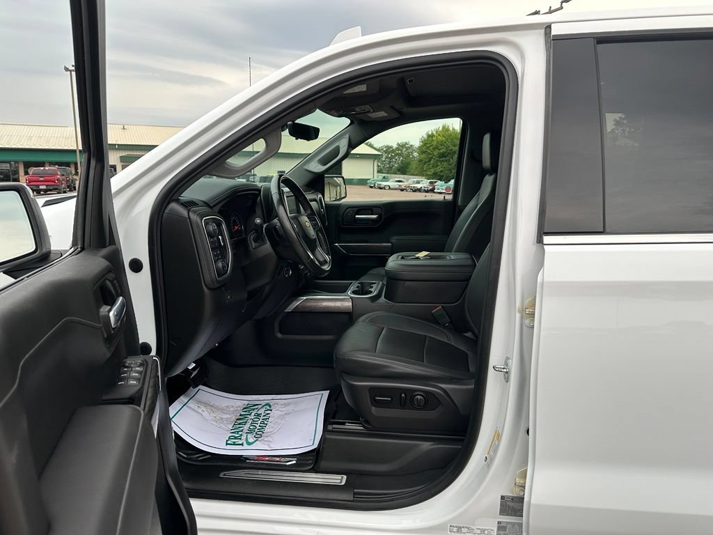 Used 2021 Chevrolet Silverado 1500 LTZ w/ LTZ Premium Package AWD/4WD image 11
