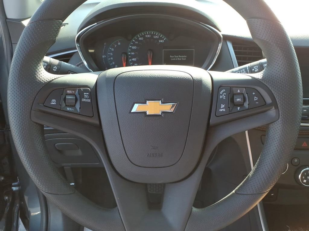 Used 2022 Chevrolet Trax LS w/ Tint and Cruise Package image 22