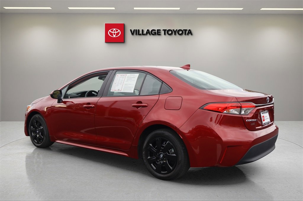 Certified 2023 Toyota Corolla LE image 3