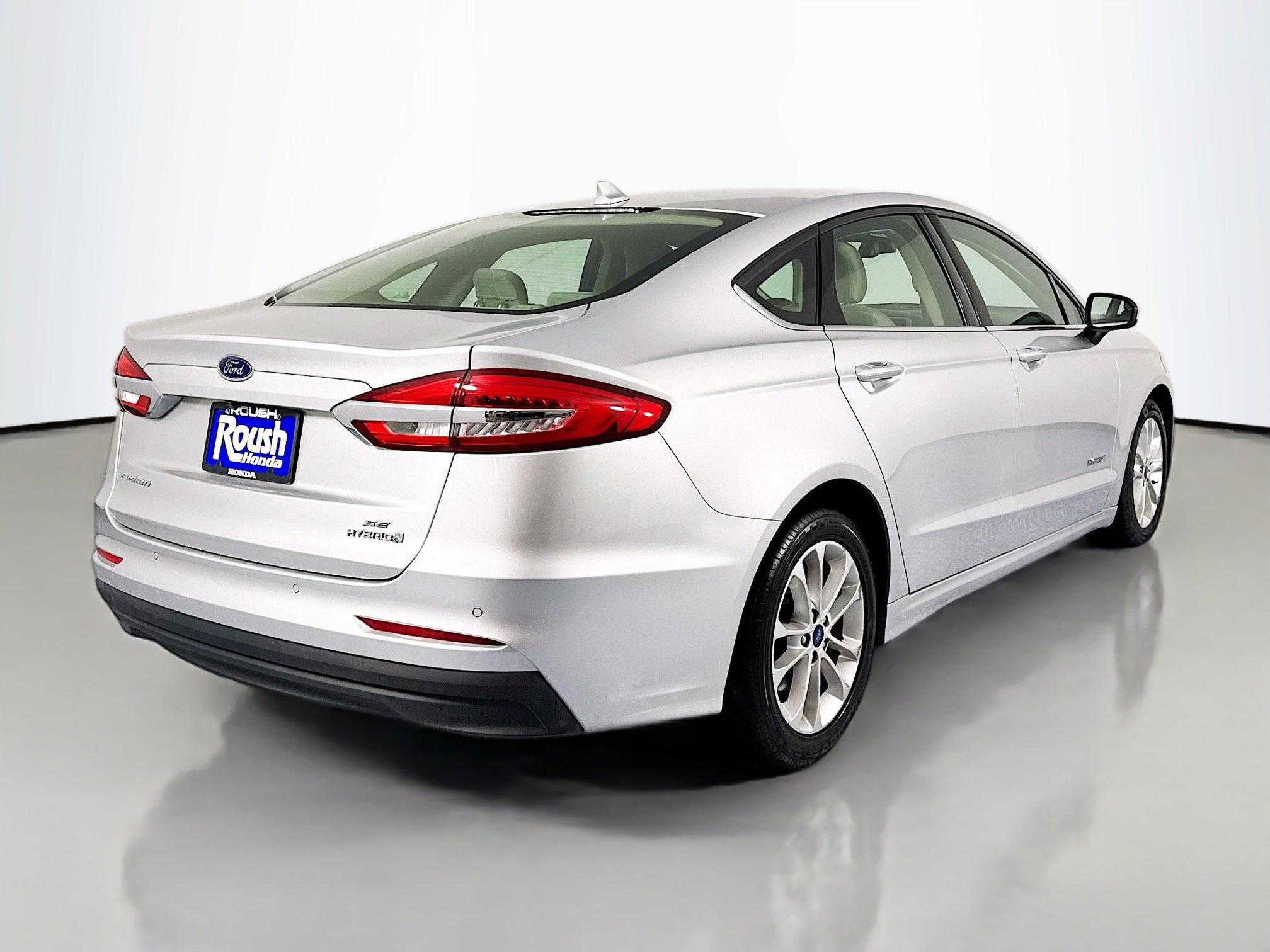 Used 2019 Ford Fusion SE image 5