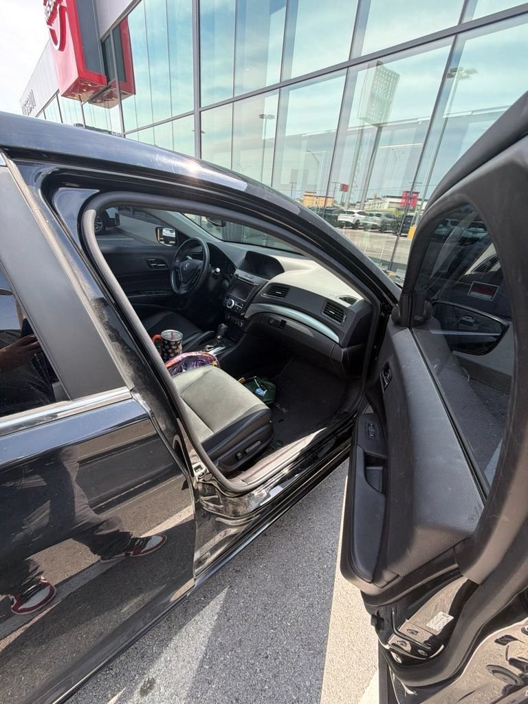 Used 2017 Acura ILX FWD image 13