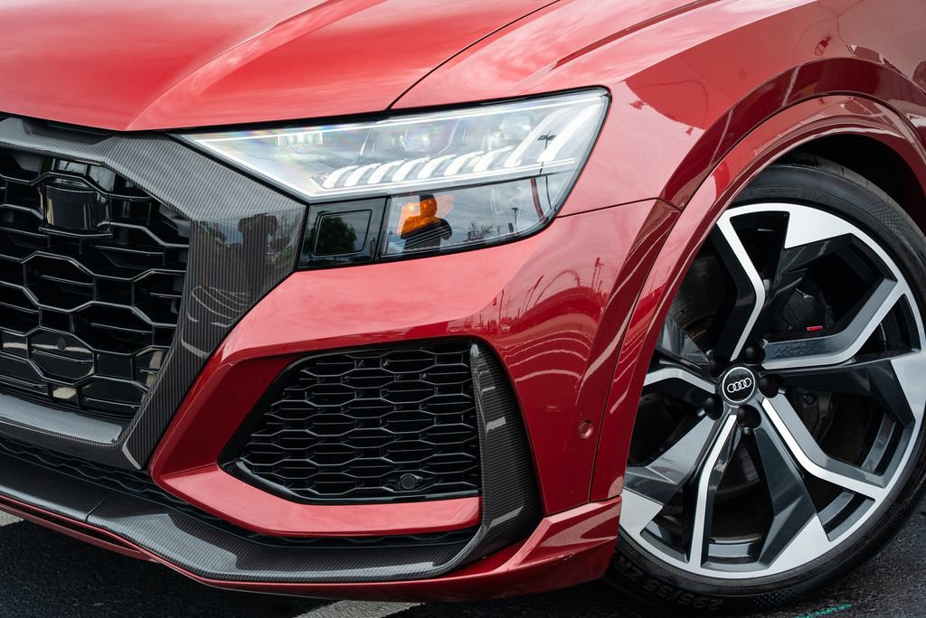 Used 2022 Audi RS Q8 w/ Carbon Optic Package AWD/4WD image 3