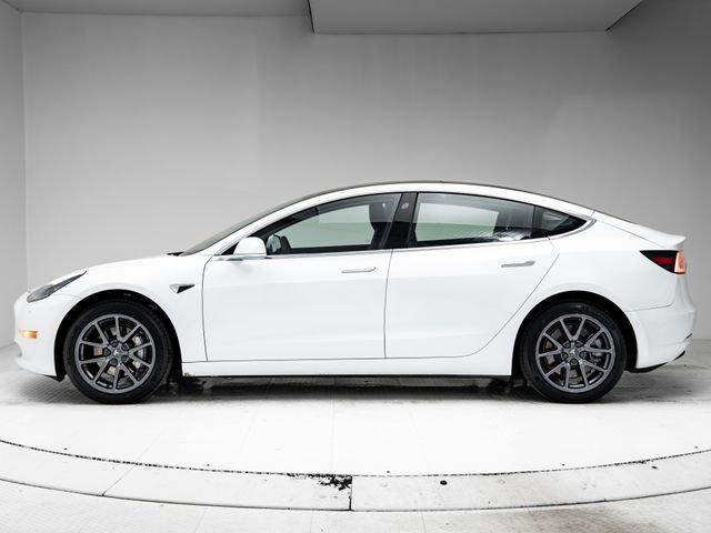 Used 2020 Tesla Model 3 Standard Range Plus image 2