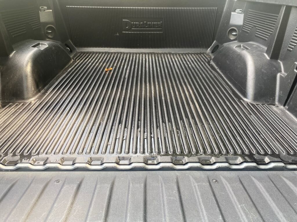 Used 2025 Chevrolet Silverado 1500 LT image 19