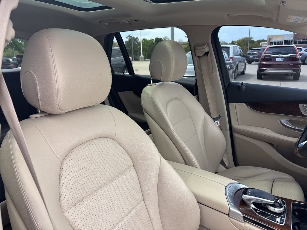 Used 2016 Mercedes-Benz GLC 300 4MATIC image 30