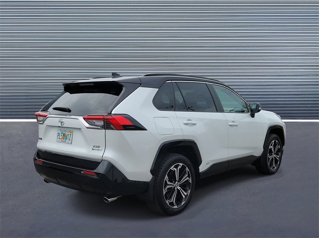 Used 2025 Toyota RAV4 XSE w/ Premium Package image 3