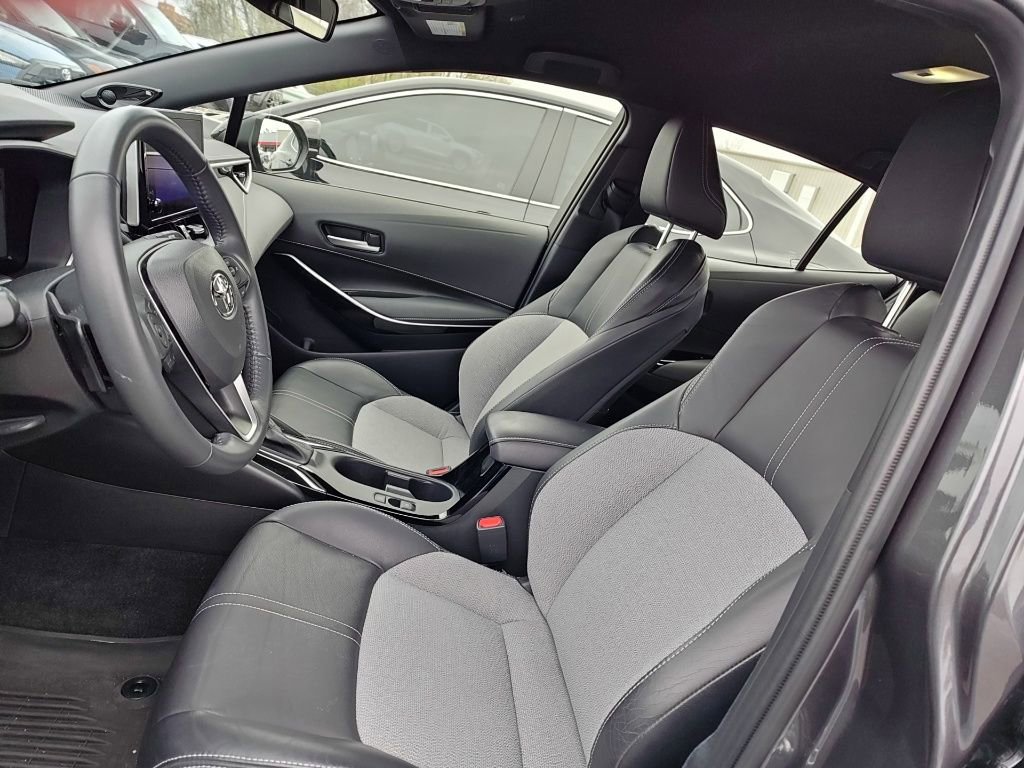 Used 2024 Toyota Corolla XSE image 7
