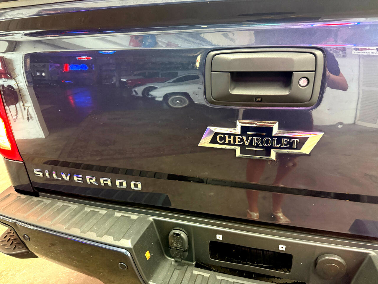 Used 2018 Chevrolet Silverado 1500 LTZ Z71 w/ Centennial Edition image 5