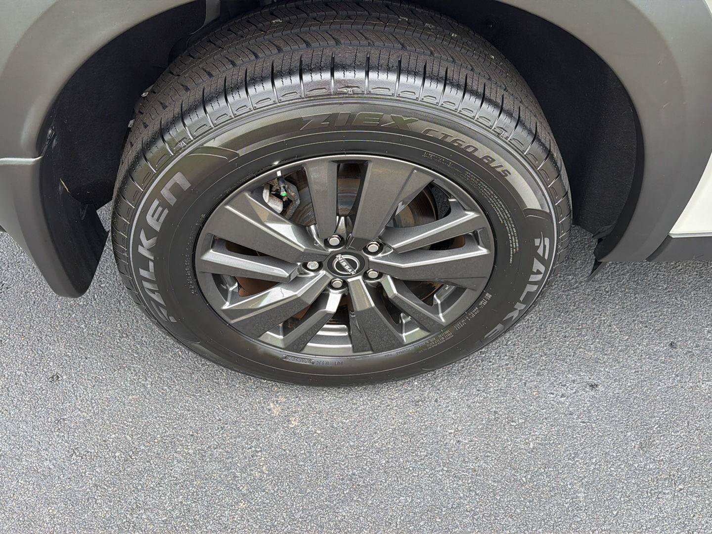 Used 2024 Nissan Pathfinder S FWD image 36