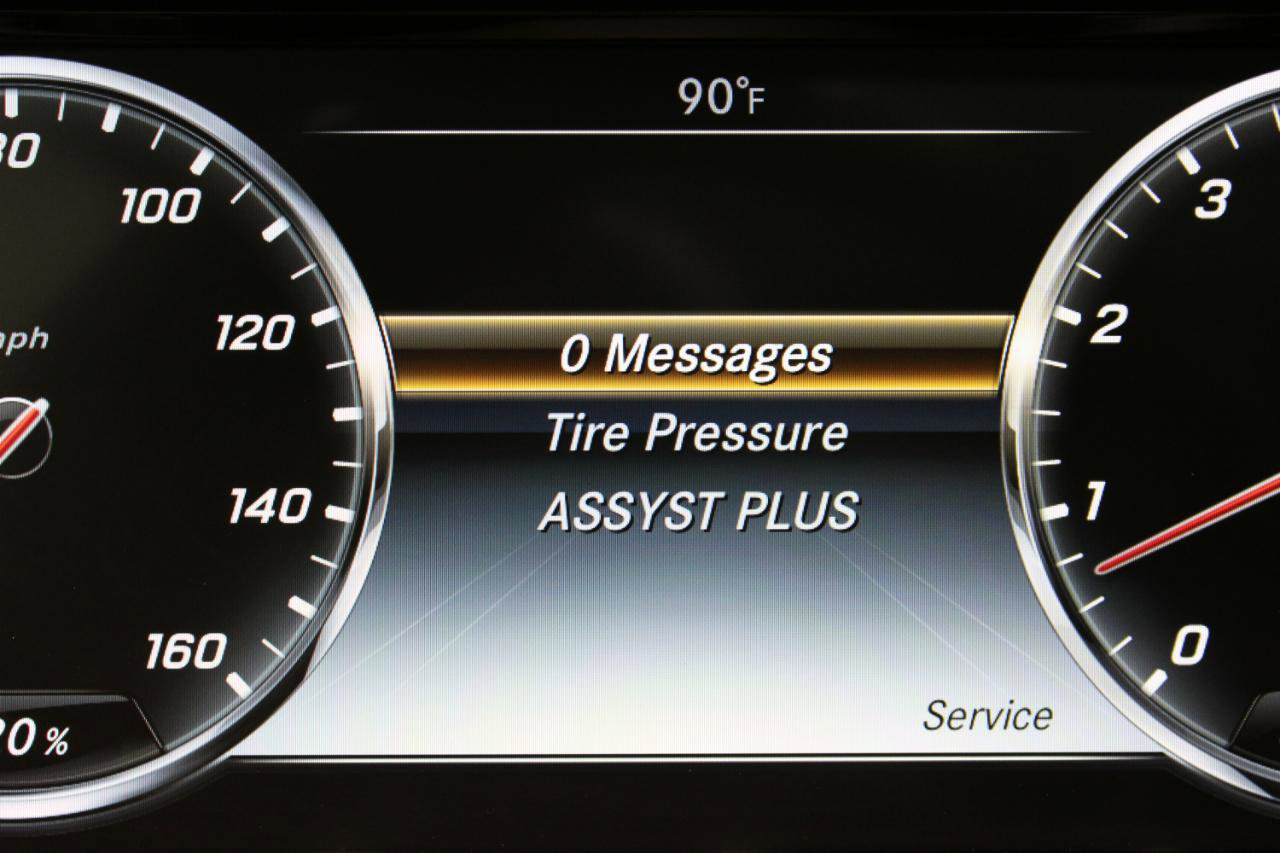 Used 2015 Mercedes-Benz S 550 Sedan image 79