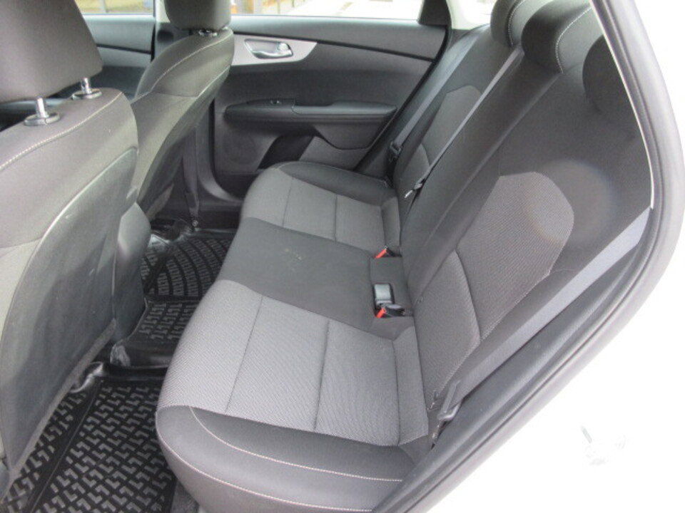 Used 2024 Kia Forte LXS image 11