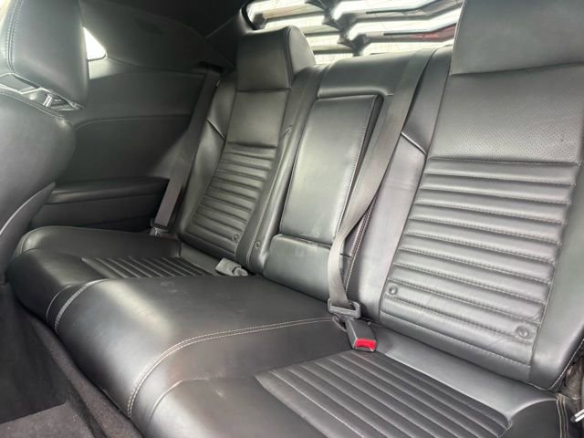 Used 2013 Dodge Challenger SXT image 25