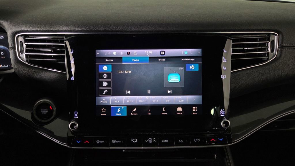 Used 2023 Jeep Wagoneer 4WD image 22