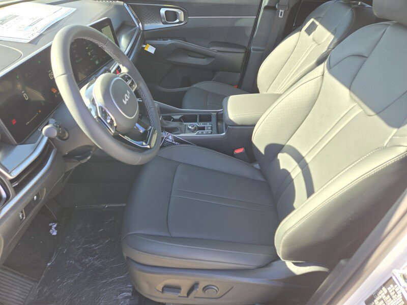 New 2025 Kia Sorento S image 6