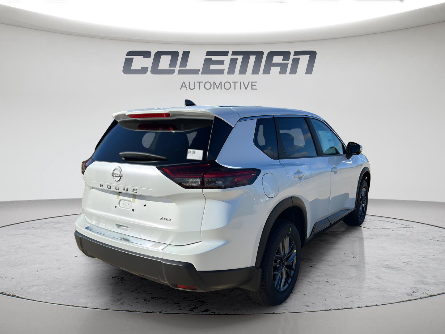 Used 2026 Nissan Rogue SV w/ Cold Weather Package AWD/4WD image 3