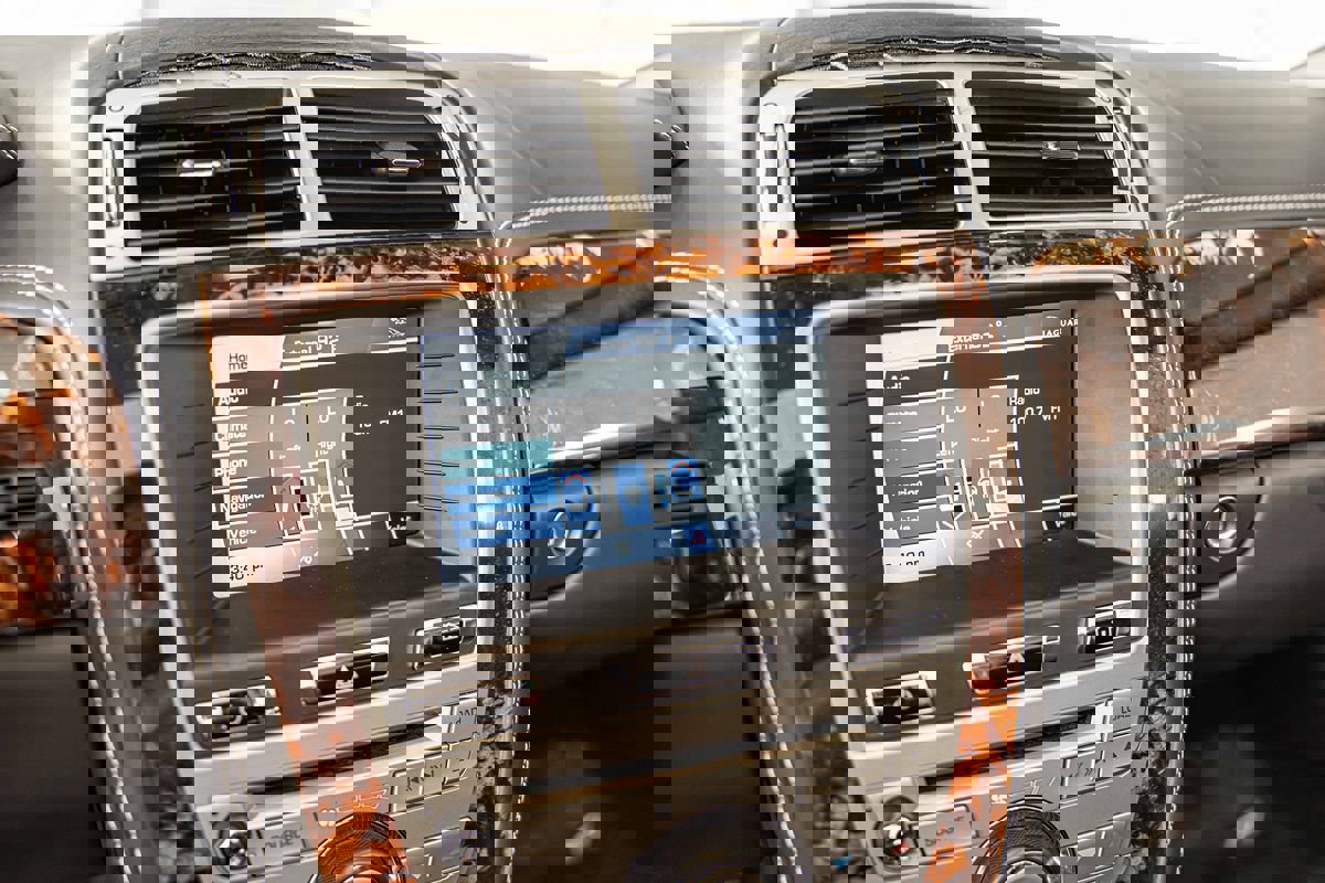 Used 2011 Jaguar XK Convertible image 27