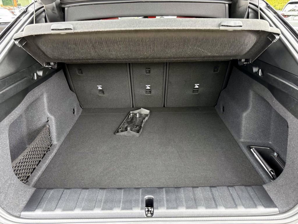 Certified 2025 BMW X2 xDrive28i image 9