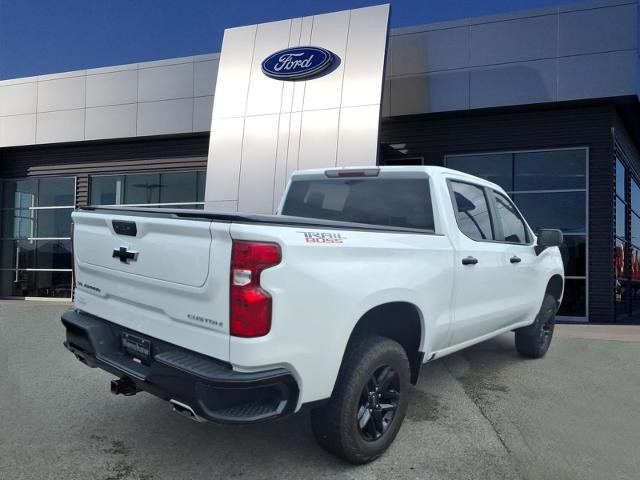 Used 2025 Chevrolet Silverado 1500 Custom Trail Boss image 2