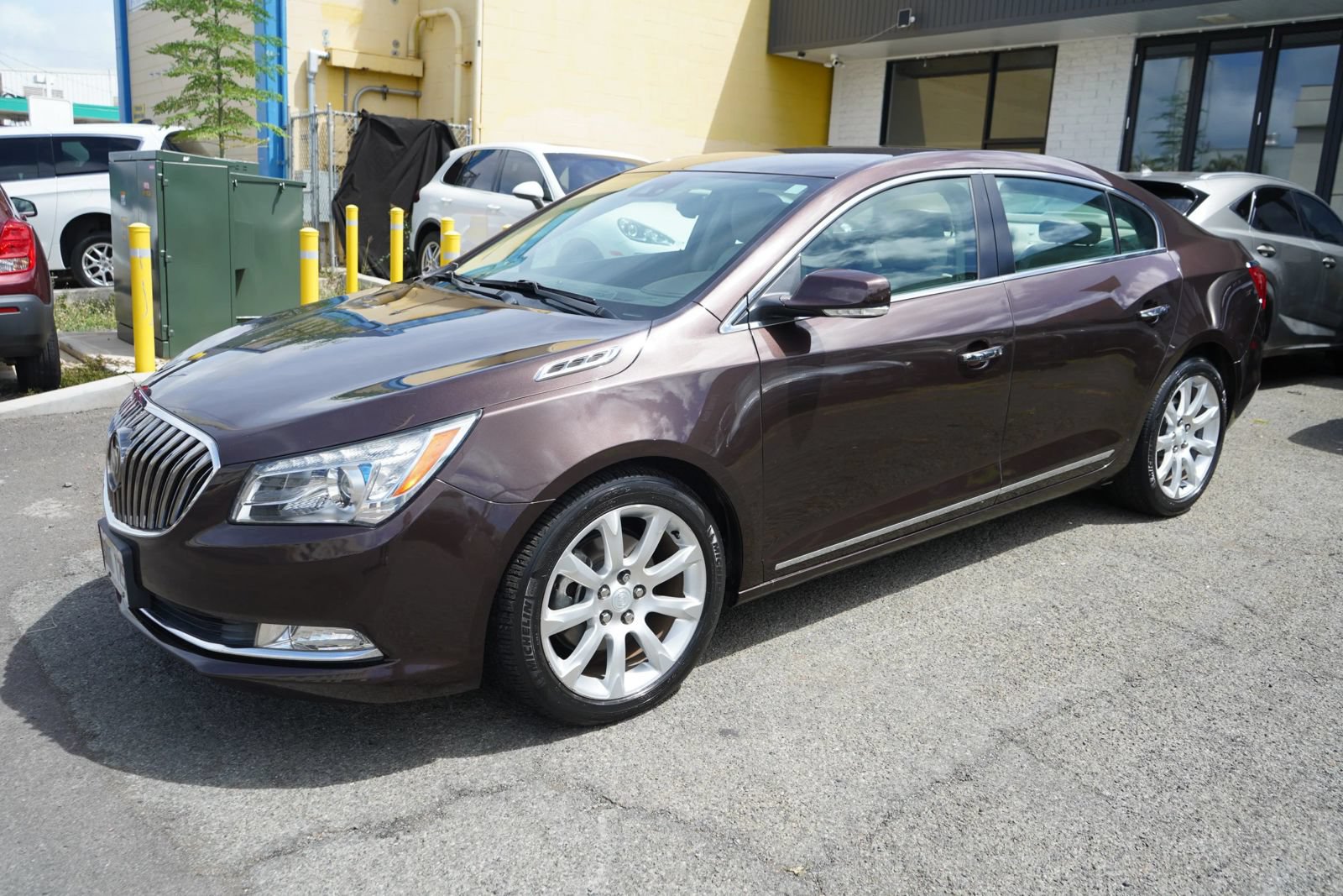 Used 2015 Buick LaCrosse Premium w/ Driver Confidence Package #1 FWD image 5