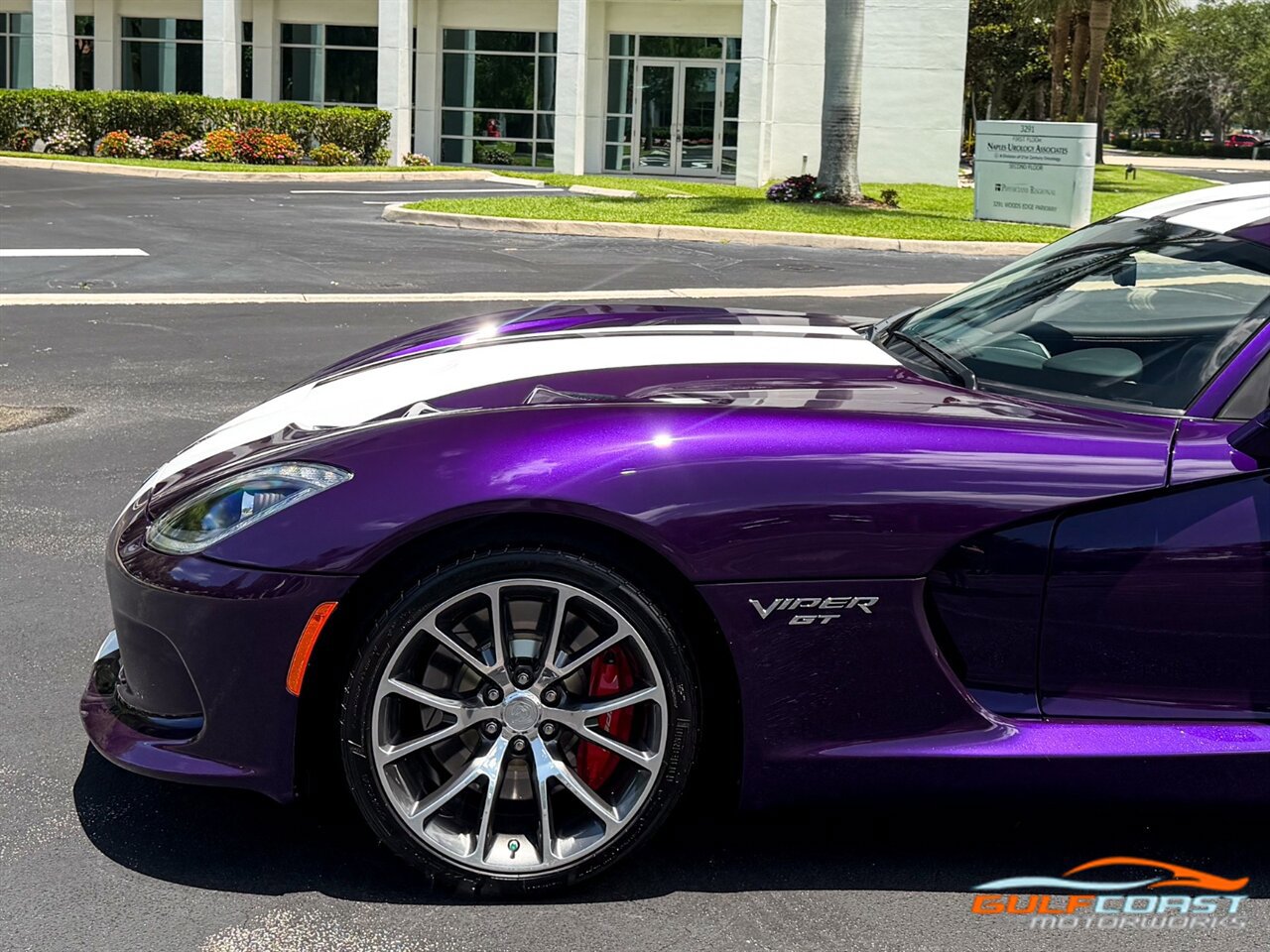 Used 2017 Dodge Viper GTC w/ GTS Interior Package RWD image 37