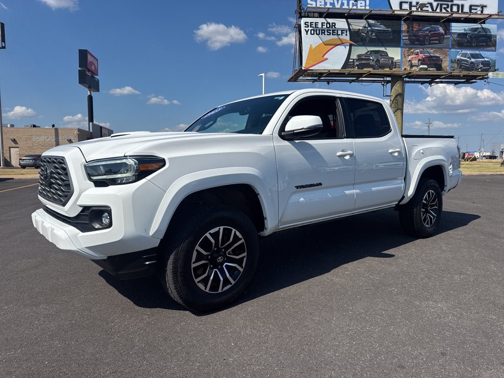 Used 2023 Toyota Tacoma TRD Sport w/ Technology Package AWD/4WD image 2