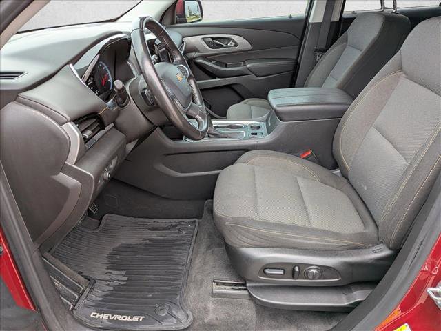 Used 2020 Chevrolet Traverse LT image 14