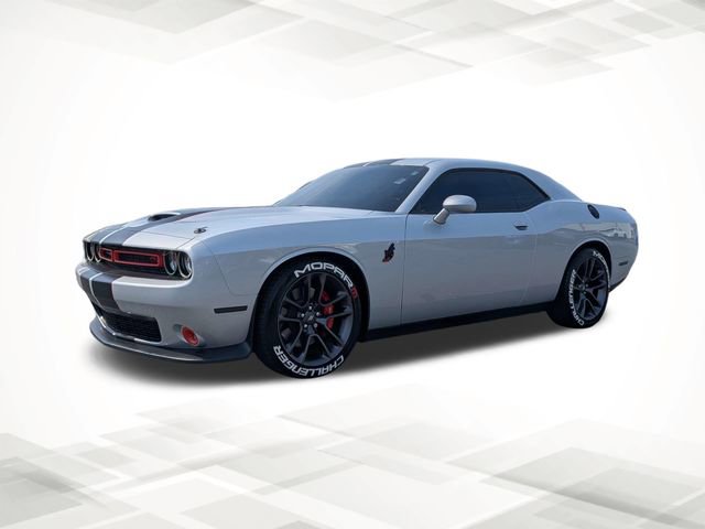 Used 2023 Dodge Challenger R/T w/ Plus Package image 7