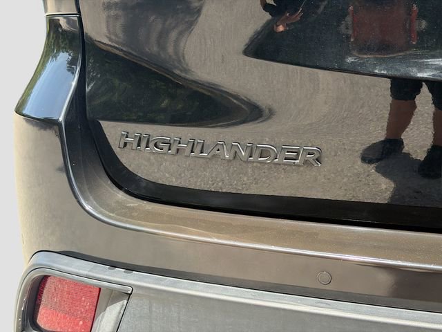 Used 2019 Toyota Highlander Limited Platinum AWD/4WD image 11