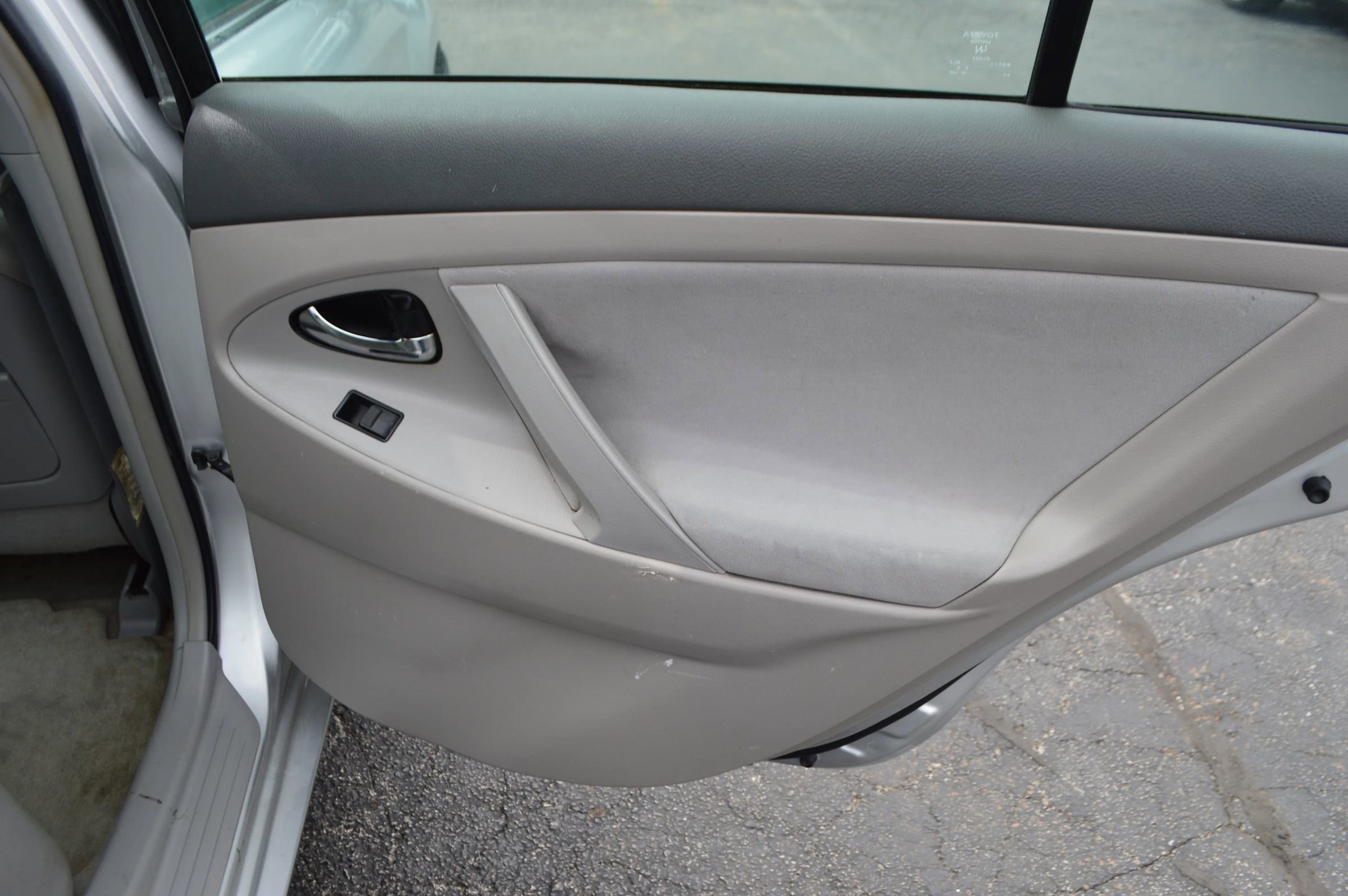 Used 2008 Toyota Camry LE image 26