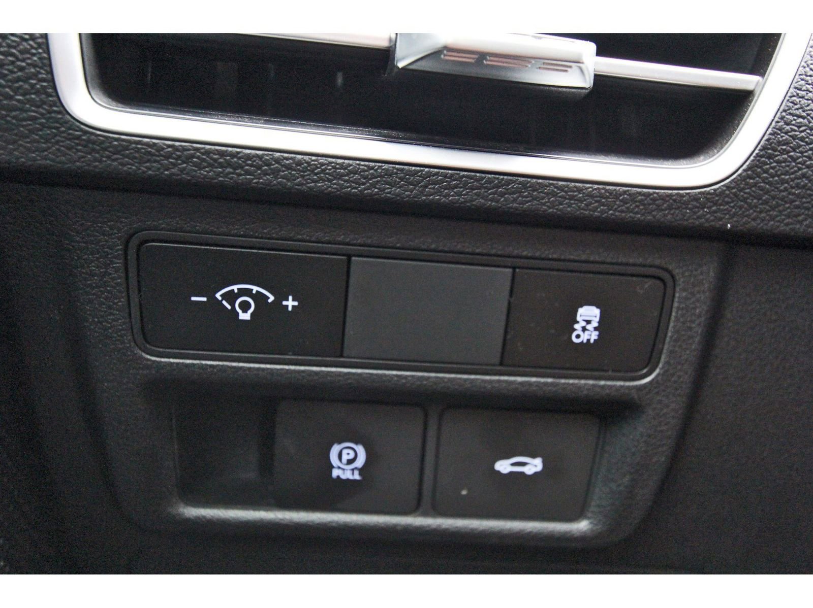 Used 2025 Hyundai Sonata SEL FWD image 22