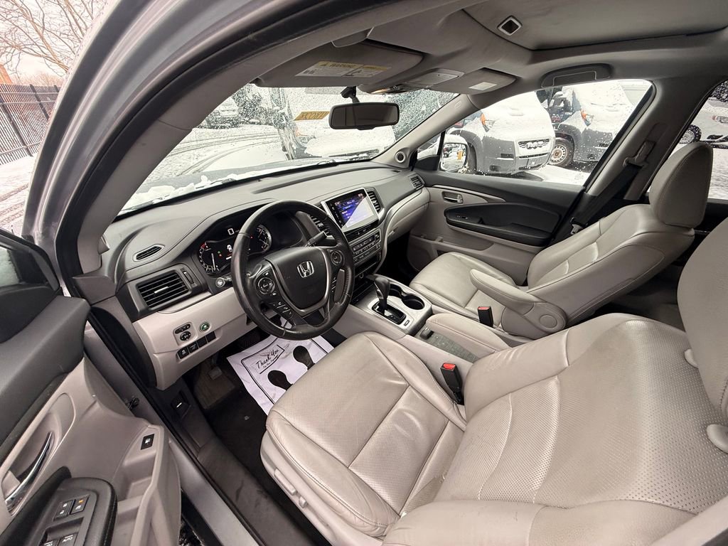 Used 2019 Honda Ridgeline RTL-T image 11