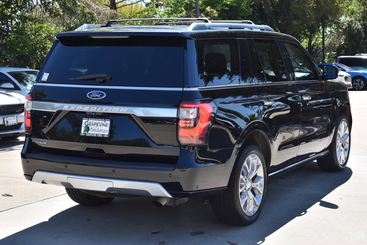 Used 2018 Ford Expedition Platinum AWD/4WD image 8