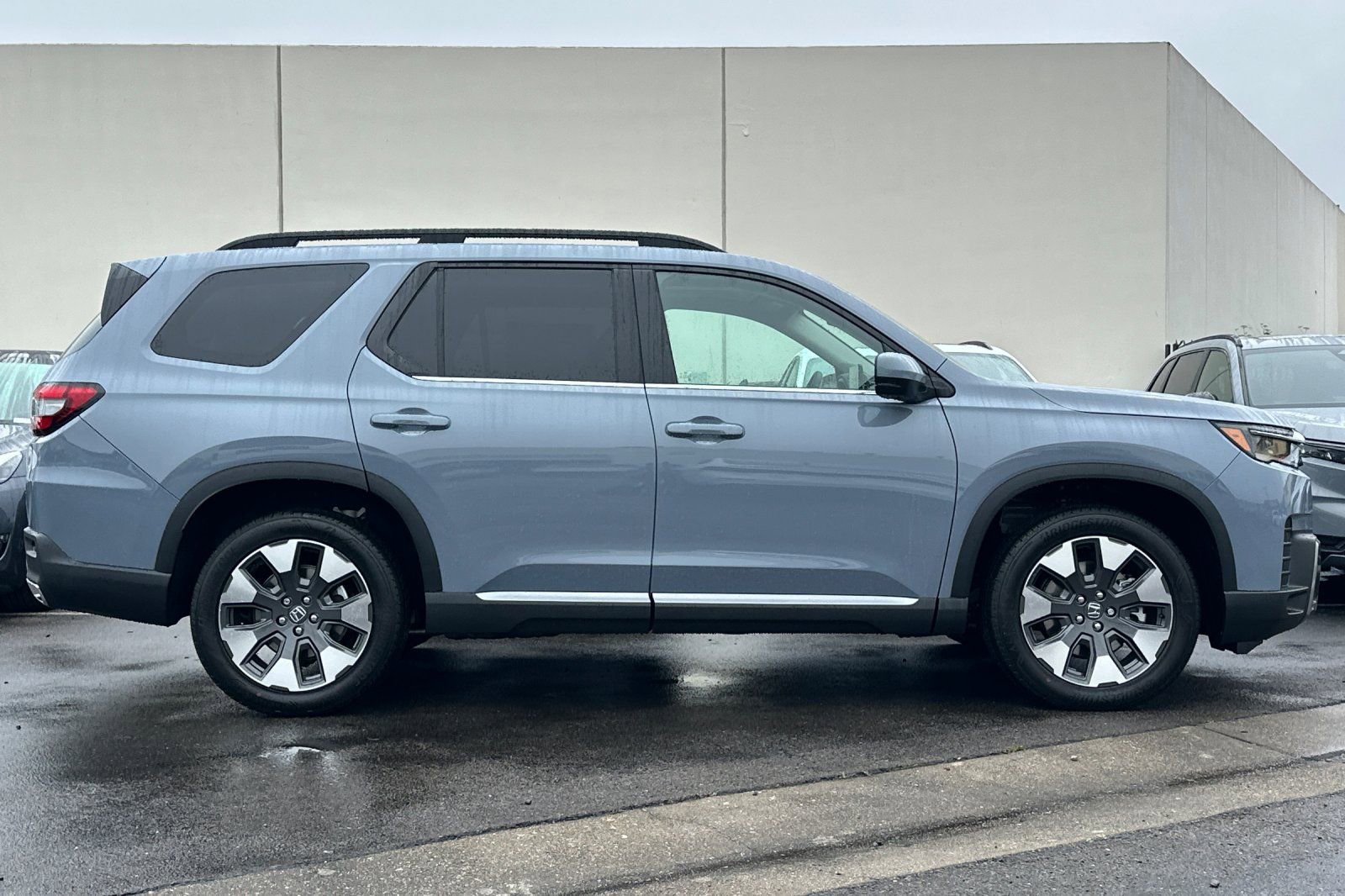 New 2026 Honda Pilot Elite image 2