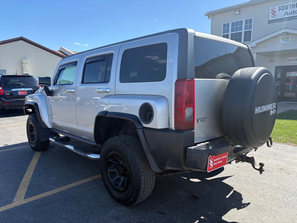 Used 2008 HUMMER H3 w/ Chrome Appearance Package image 8