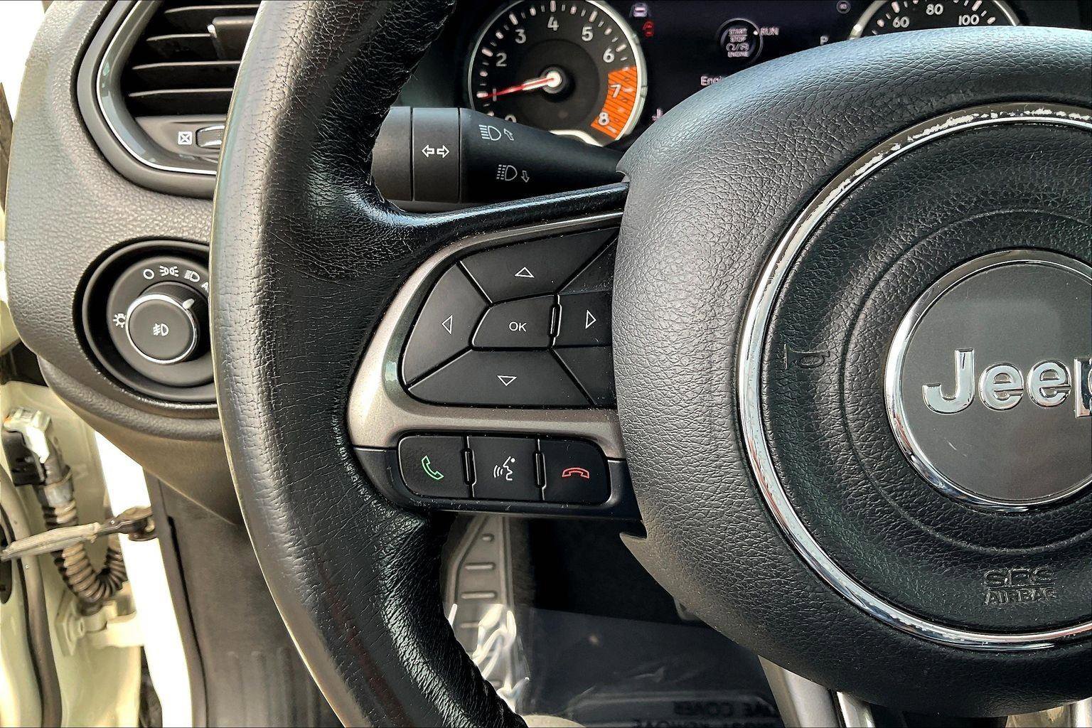 Used 2022 Jeep Renegade Latitude w/ Convenience Group AWD/4WD image 18