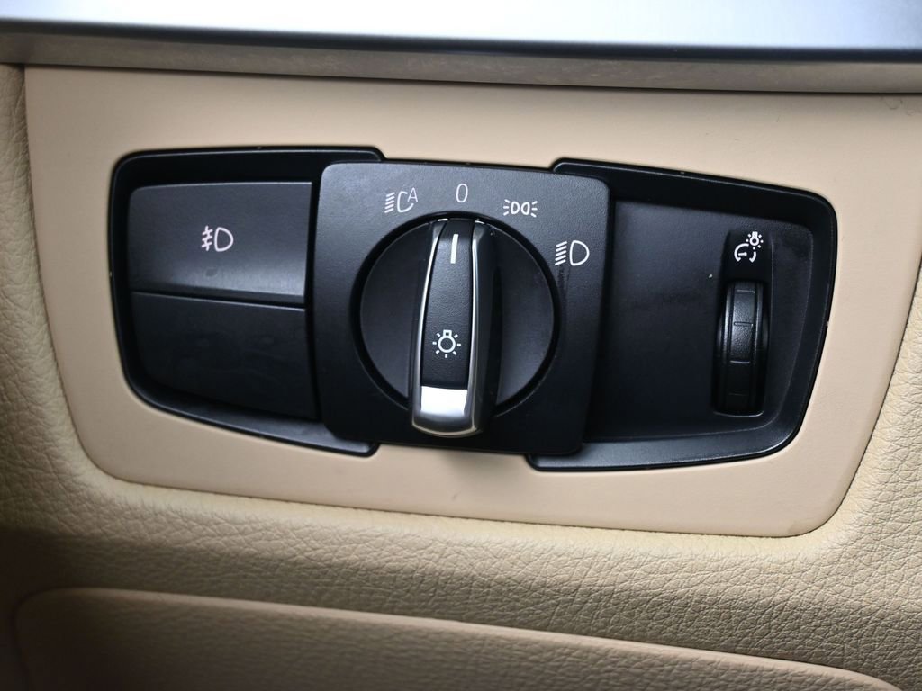 Used 2015 BMW 328i Sedan image 24