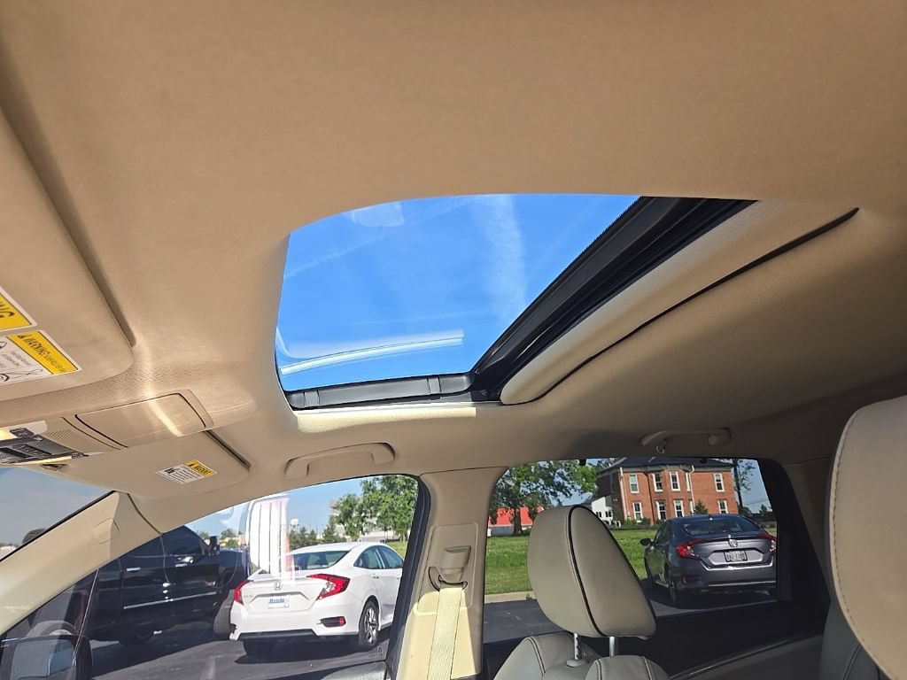Used 2017 Acura MDX SH-AWD w/ Advance Package image 32