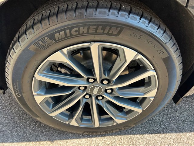 Used 2025 Cadillac Lyriq Sport image 17