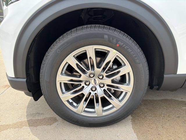 New 2026 Ford Explorer Active w/ Active Comfort Package AWD/4WD image 13