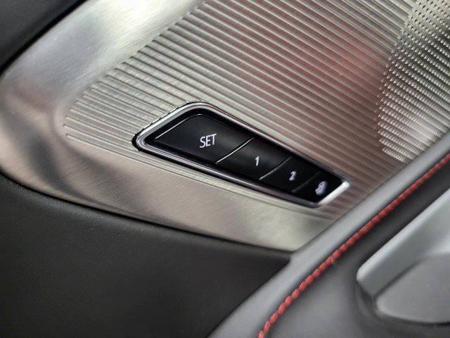 Used 2024 Chevrolet Corvette Stingray Premium Conv w/ Z51 Performance Package RWD image 16