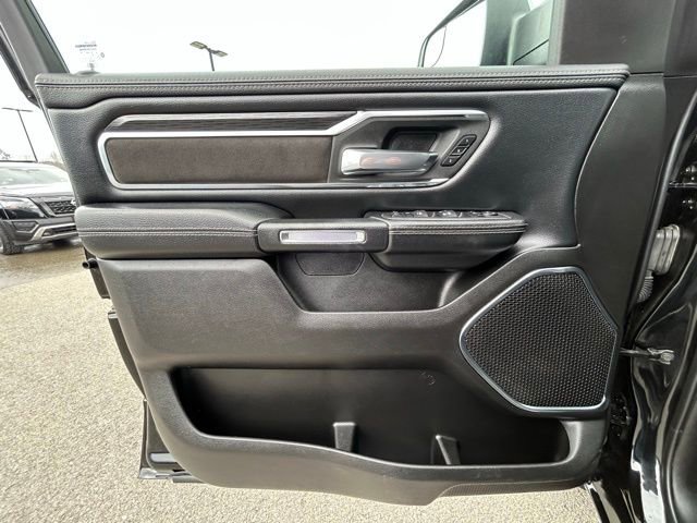 Used 2024 RAM 1500 Laramie AWD/4WD image 33