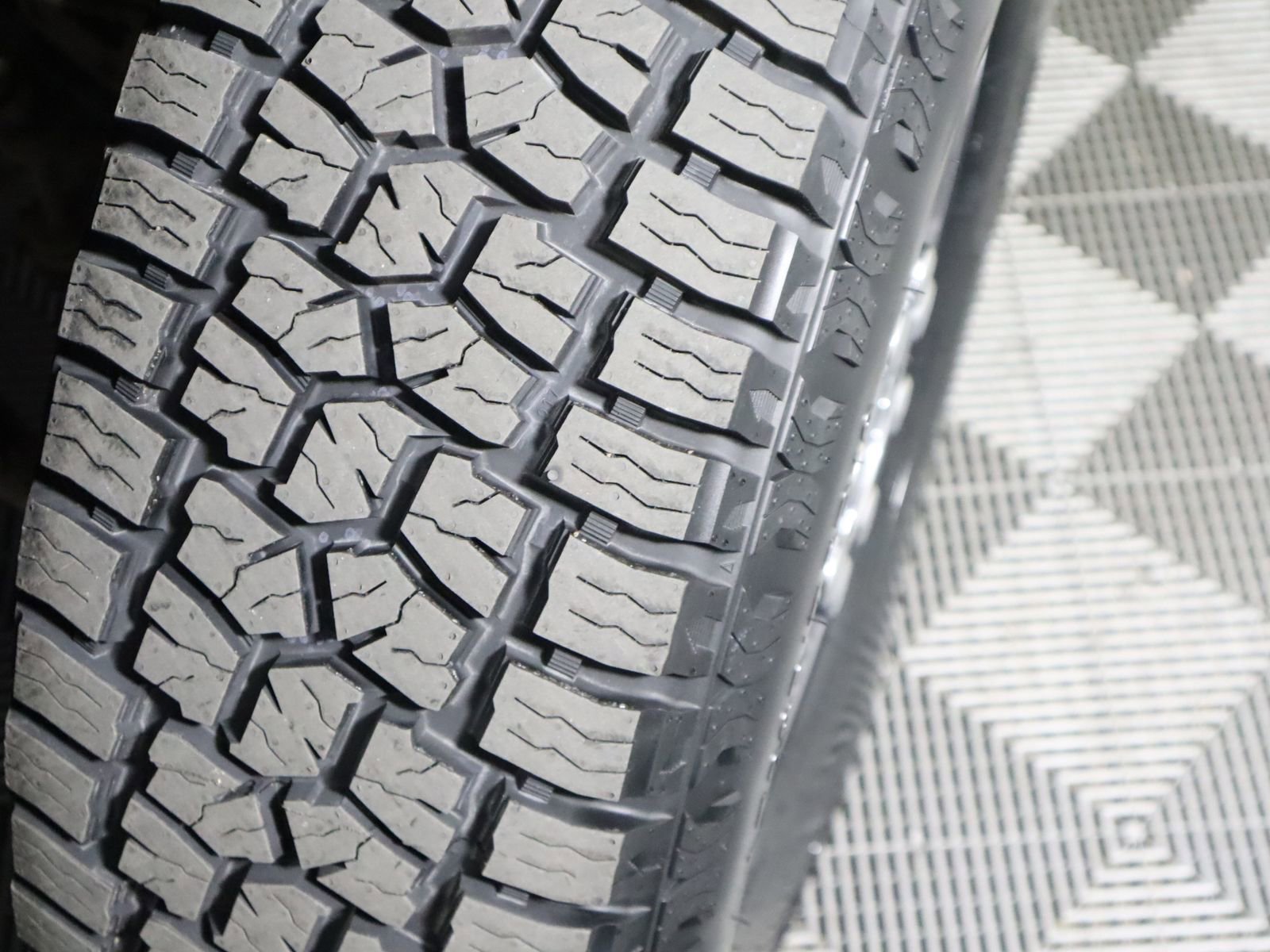 Used 2024 Ford F250 Lariat image 19