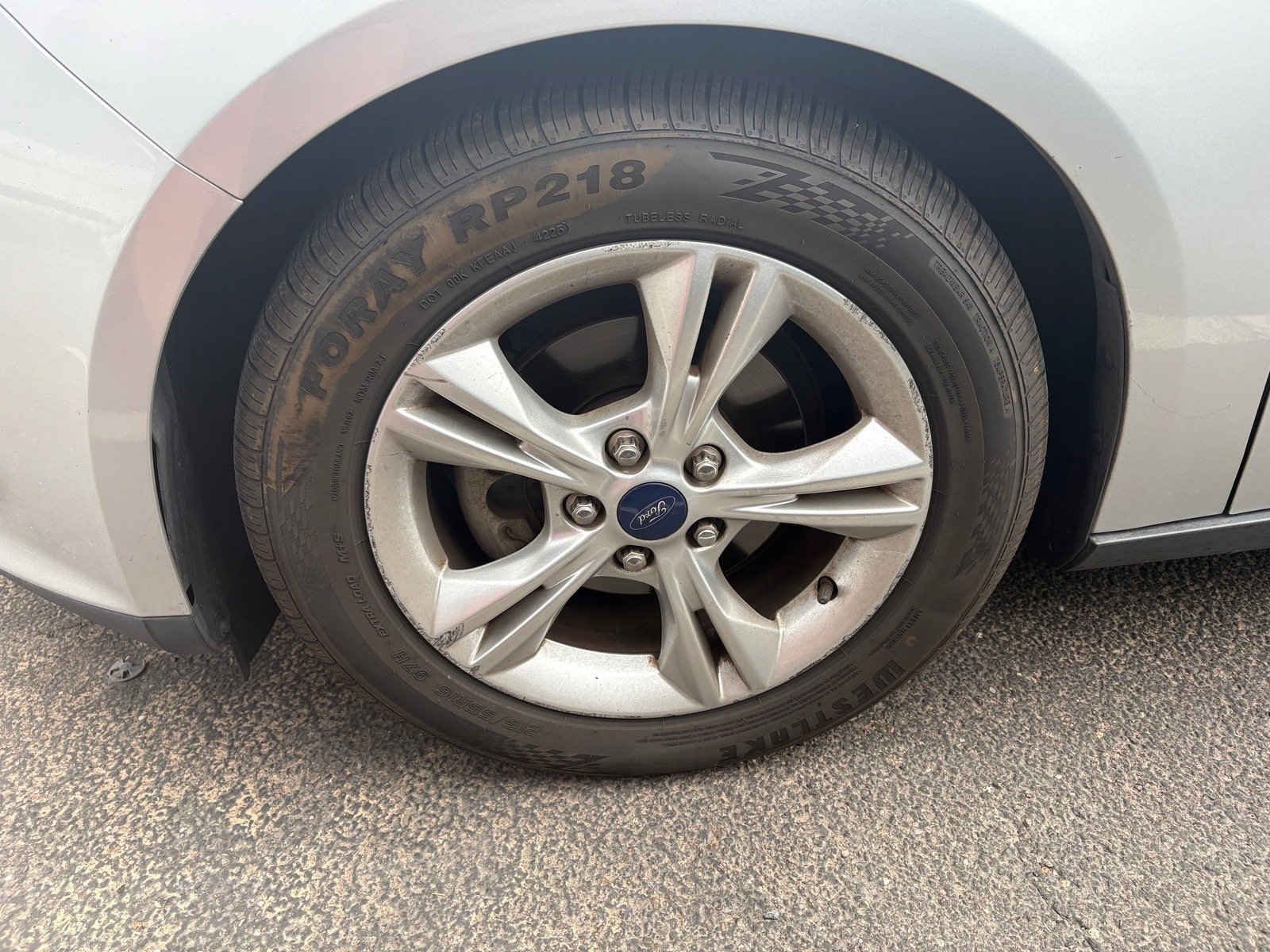Used 2014 Ford Focus SE FWD image 5