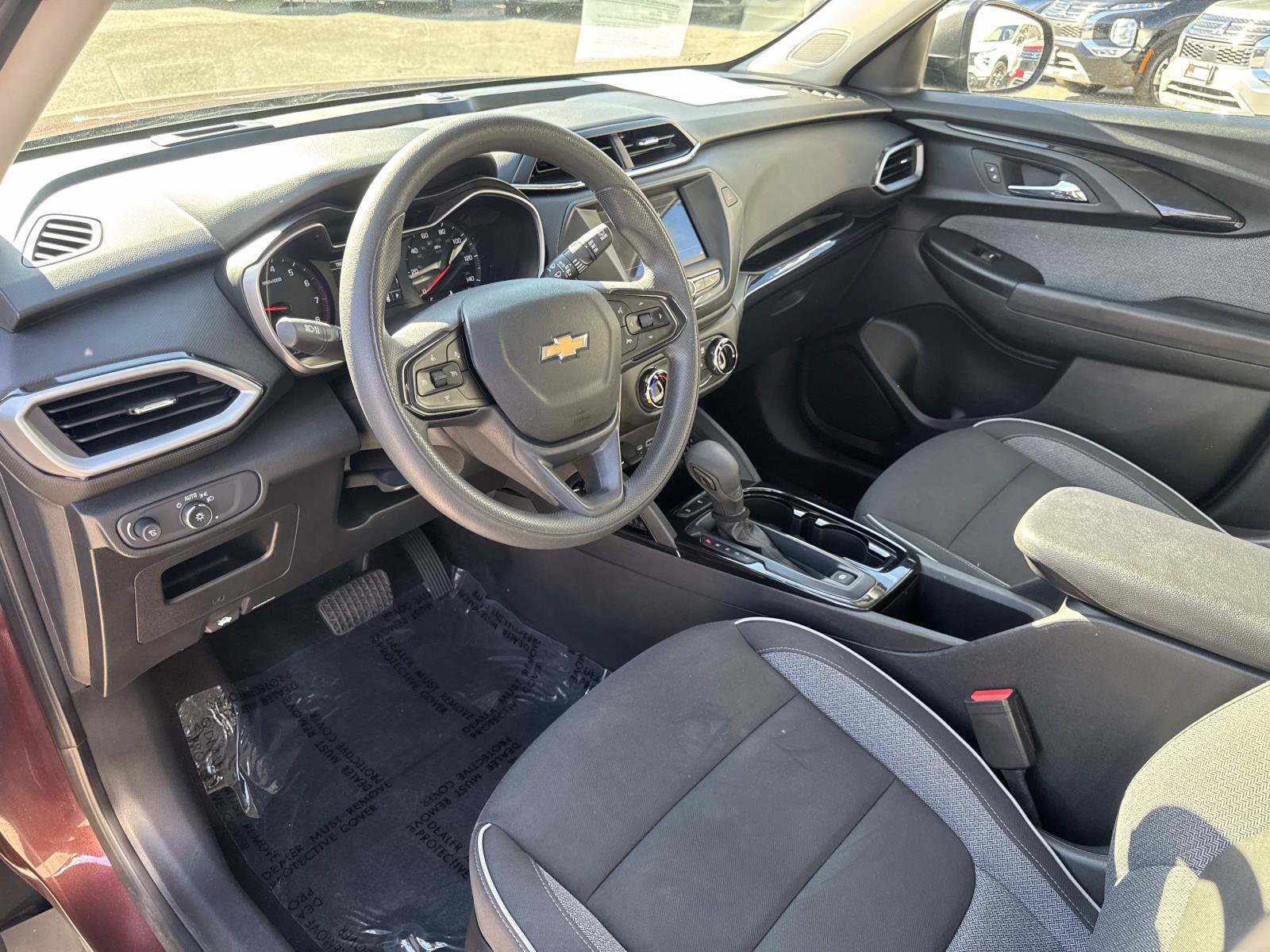 Used 2023 Chevrolet TrailBlazer LS image 11