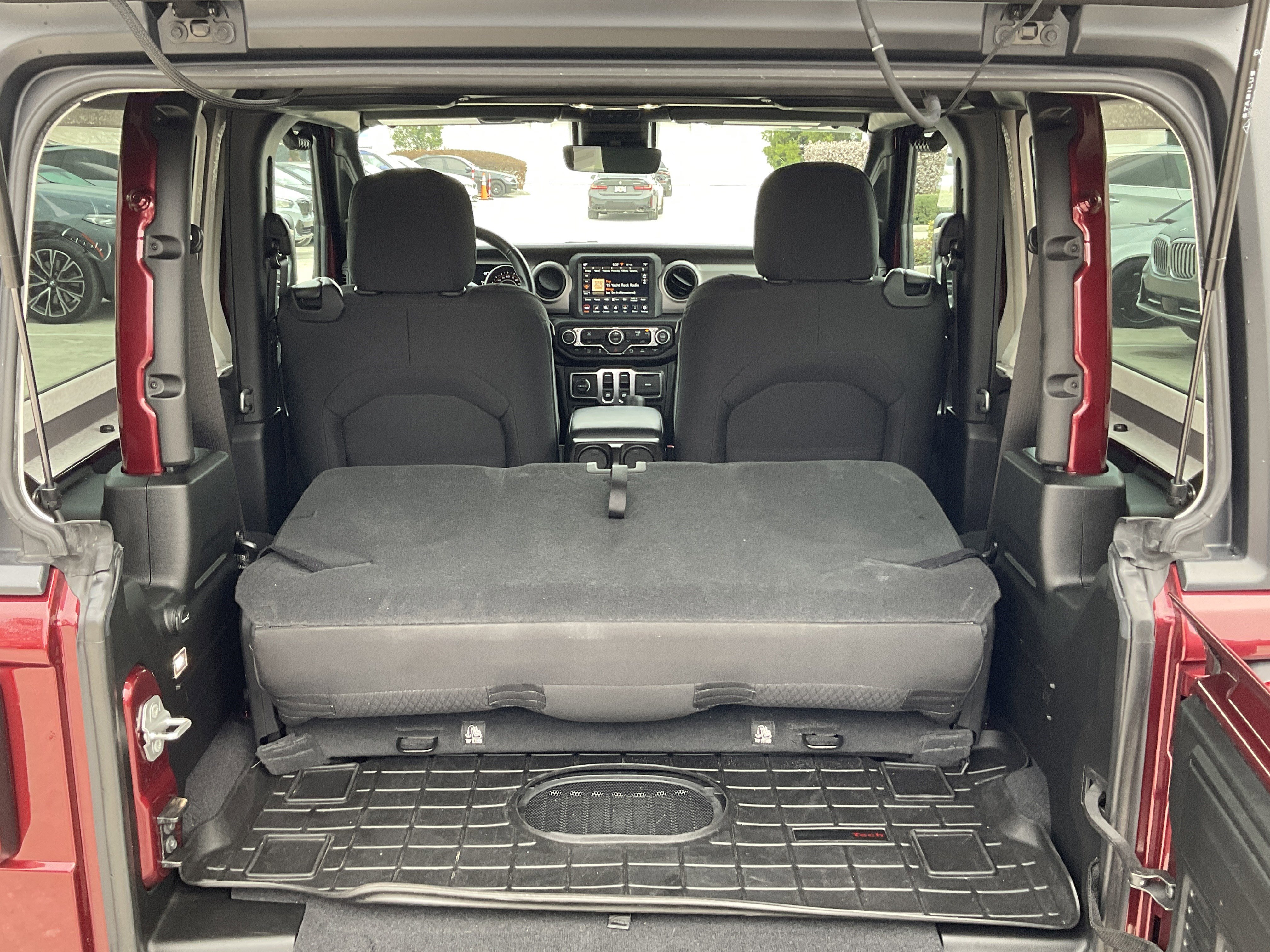 Used 2021 Jeep Wrangler Sport image 24